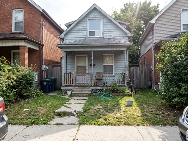 Before: older house on a narrow downtown Burlington lot